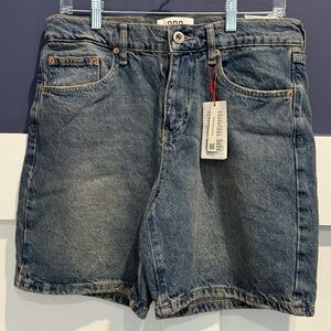 BDG Urban Outfitters Low Rise relaxed Boyfriend Women’s Jean Shorts Size M NWT
